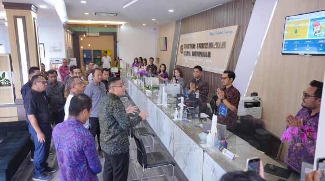 Tinjau Kantah Kota Denpasar, Wamen ATR/Waka BPN Tekankan Pentingnya Budaya Melayani