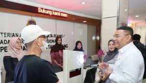 Wamen ATR/BPN Soroti Inovasi Pelayanan Drive Thru dan Virtual di Kantah Kota Tangerang