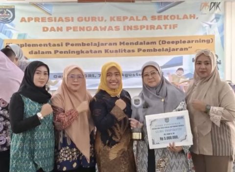 Prestasi Membanggakan, Neli Rahmawati Juara 2 Guru Inspiratif Kota Depok