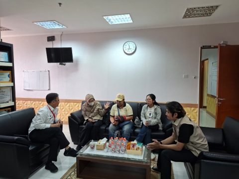 Perkuat Kolaborasi, Kadinsos Depok Apresiasi Program Sosial SWI