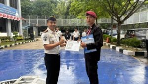 Pimpin Apel Pagi, Karutan Depok Beri Penghargaan Pegawai Berprestasi